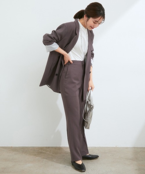 VIS（ビス）の「【セットアップ対応】柔らか質感。ピーチ起毛美脚フレアパンツ（スラックス・レディース・ダークブラウン/ベージュ系その他/モスグリーン・M/S）」の4枚目の写真