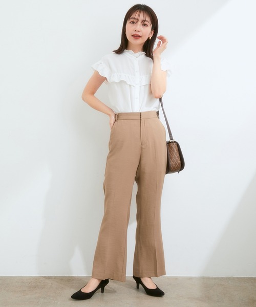 VIS（ビス）の「【セットアップ対応】柔らか質感。ピーチ起毛美脚フレアパンツ（スラックス・レディース・ダークブラウン/ベージュ系その他/モスグリーン・M/S）」の5枚目の写真