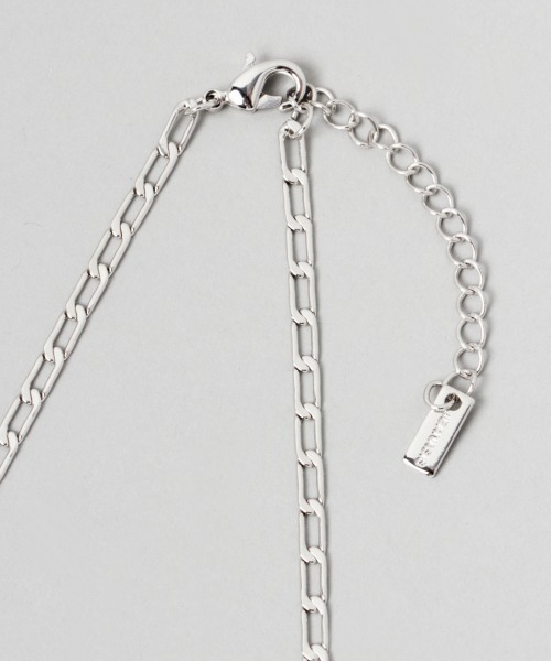 JEANASIS（ジーナシス）の「ムーンネックレス/959749（ネックレス・レディース・シルバー/ゴールド・FREE）」の4枚目の写真