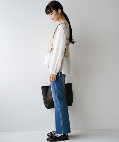 haco!（ハコ）の「楽ちんかわいいをとことん追求！シンプルボトムスに合わせるだけで簡単におしゃれな重ね着コーデが完成する便利なドッキングトップス（Tシャツ/カットソー・レディース・ベージュ/ブラック・LARGE/MEDIUM/X-LARGE/SMALL）」の5枚目の写真