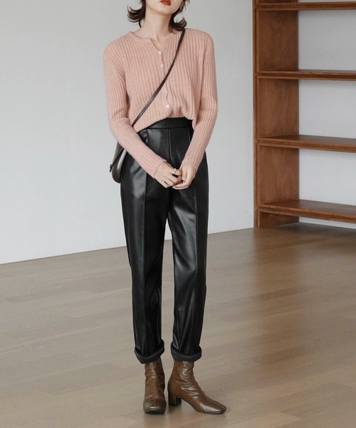 Mayree（メイリー）の「【Mayree】合成皮革テーパードタックパンツ 2021AW（スラックス・レディース・ブラック/ライム/モカ/アイボリー・FREE）」の9枚目の写真