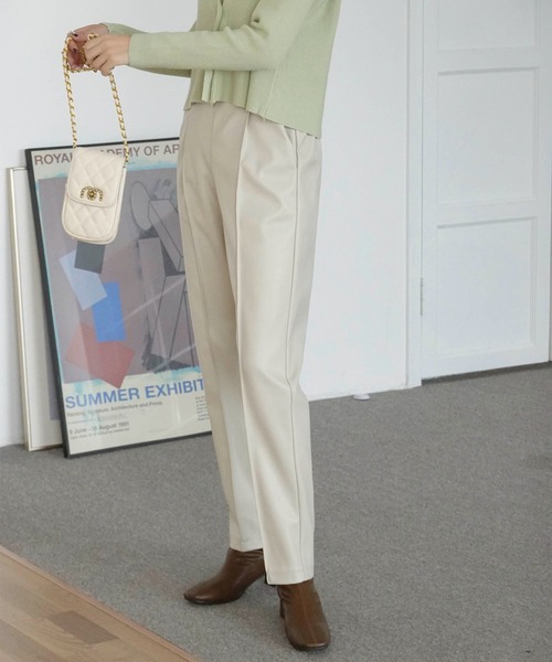 Mayree（メイリー）の「【Mayree】合成皮革テーパードタックパンツ 2021AW（スラックス・レディース・ブラック/ライム/モカ/アイボリー・FREE）」の19枚目の写真