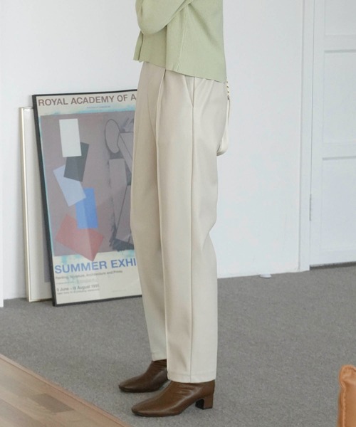 Mayree（メイリー）の「【Mayree】合成皮革テーパードタックパンツ 2021AW（スラックス・レディース・ブラック/ライム/モカ/アイボリー・FREE）」の20枚目の写真