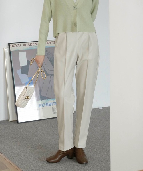 Mayree（メイリー）の「【Mayree】合成皮革テーパードタックパンツ 2021AW（スラックス・レディース・ブラック/ライム/モカ/アイボリー・FREE）」の21枚目の写真