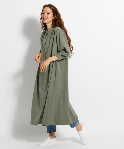 niko and...（ニコアンド）の「Tenderコール羽織りワンピース（ワンピース・レディース・カーキ/チャコール/アイボリー/ブルー・MEDIUM/LARGE）」の11枚目の写真