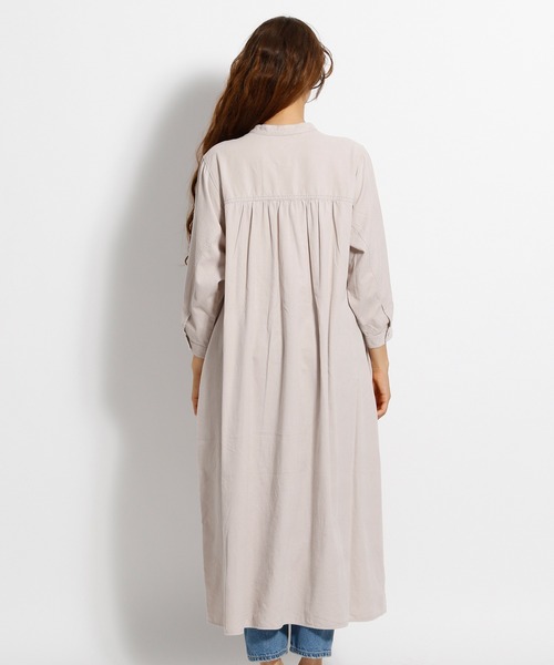 niko and...（ニコアンド）の「Tenderコール羽織りワンピース（ワンピース・レディース・カーキ/チャコール/アイボリー/ブルー・MEDIUM/LARGE）」の5枚目の写真