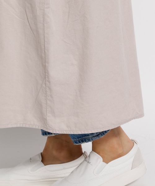 niko and...（ニコアンド）の「Tenderコール羽織りワンピース（ワンピース・レディース・カーキ/チャコール/アイボリー/ブルー・MEDIUM/LARGE）」の12枚目の写真