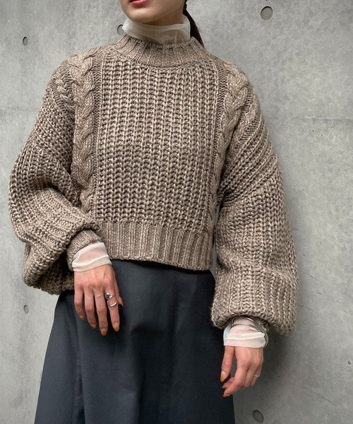 &g'aime（アンジェム）の「【&g’aime】バックデザインケーブルニット（ニット/セーター・レディース・チャコールグレー/ライトグレー/ベージュ・FREE）」の11枚目の写真