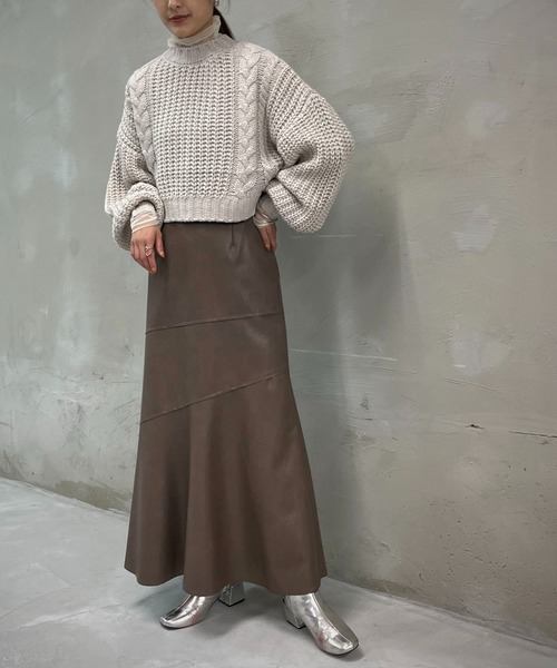 &g'aime（アンジェム）の「【&g’aime】バックデザインケーブルニット（ニット/セーター・レディース・チャコールグレー/ライトグレー/ベージュ・FREE）」の19枚目の写真