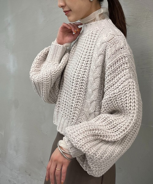 &g'aime（アンジェム）の「【&g’aime】バックデザインケーブルニット（ニット/セーター・レディース・チャコールグレー/ライトグレー/ベージュ・FREE）」の14枚目の写真