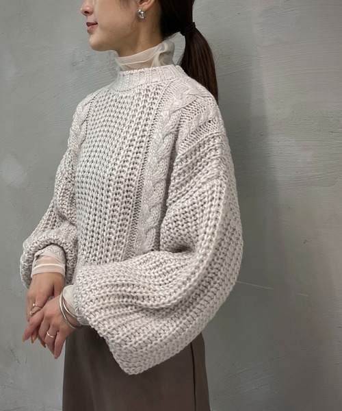 &g'aime（アンジェム）の「【&g’aime】バックデザインケーブルニット（ニット/セーター・レディース・チャコールグレー/ライトグレー/ベージュ・FREE）」の10枚目の写真