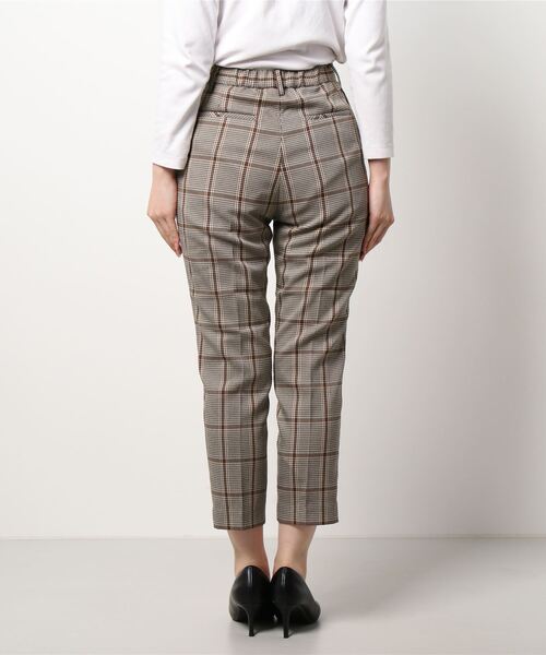 AULI(アウリィ)の「【低身長向けサイズ】チェック柄テーパードパンツ(スラックス・レディース・ベージュ/ブラウン/グリーン・S/XS/XXS)」の14枚目の写真