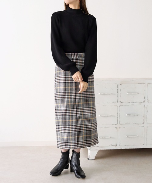 HER CLOSET（ハークローゼット）の「【shemoshelly】WEB限定洗えるアシメショルダーボタンハイネックリブニット（ニット/セーター・レディース・ホワイト/ブラック/アッシュブラウン/グリーン/ブルーパープル・M）」の16枚目の写真