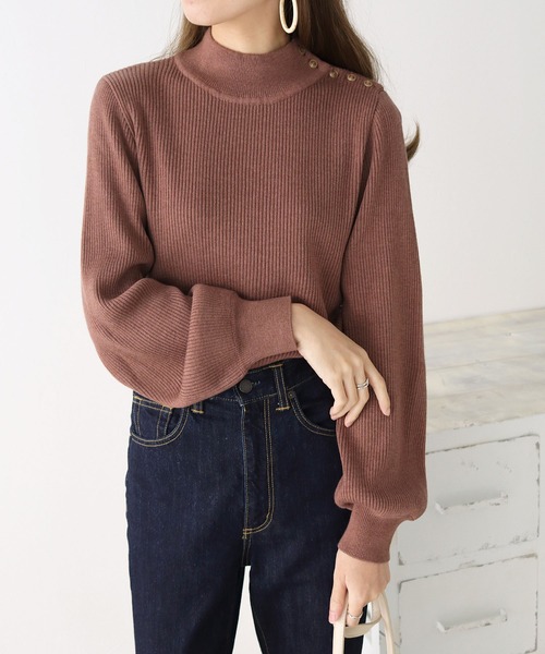 HER CLOSET（ハークローゼット）の「【shemoshelly】WEB限定洗えるアシメショルダーボタンハイネックリブニット（ニット/セーター・レディース・ホワイト/ブラック/アッシュブラウン/グリーン/ブルーパープル・M）」の20枚目の写真