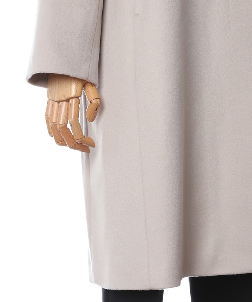 INED CLARO（イネドクラロ）の「【WEB限定】カシミヤノーカラーコート（ノーカラーコート・レディース・ブラック/サンドグレー・7号/9号）」の8枚目の写真