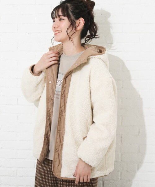 Cutie Blonde（キューティーブロンド）の「◆【S-LL】リバーシブルキルトボアフードブルゾン（ブルゾン・レディース・ベージュ/オフホワイト/ブラウン系その他・01/02/03/04）」の2枚目の写真