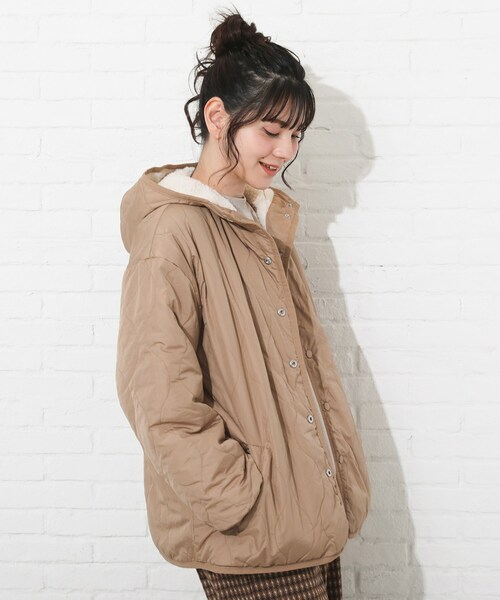 Cutie Blonde（キューティーブロンド）の「◆【S-LL】リバーシブルキルトボアフードブルゾン（ブルゾン・レディース・ベージュ/オフホワイト/ブラウン系その他・01/02/03/04）」の21枚目の写真