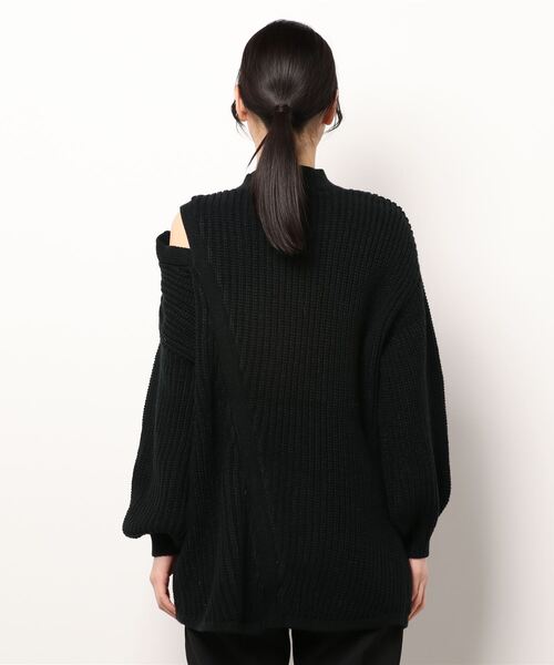 ANDGEEBEE（アンジービー）の「ボタンアシメニット（ニット/セーター・レディース・ブラック/アイボリー・MEDIUM）」の12枚目の写真