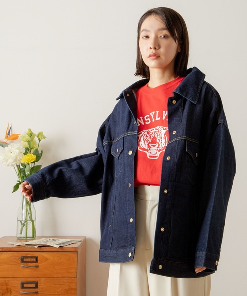 ANGIE（アンジー）の「ビッグカラーオーバーサイズデニムジャケット（デニムジャケット・レディース・ブルー/ネイビー・FREE）」の13枚目の写真