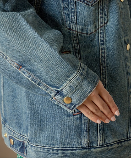ANGIE（アンジー）の「ビッグカラーオーバーサイズデニムジャケット（デニムジャケット・レディース・ブルー/ネイビー・FREE）」の9枚目の写真