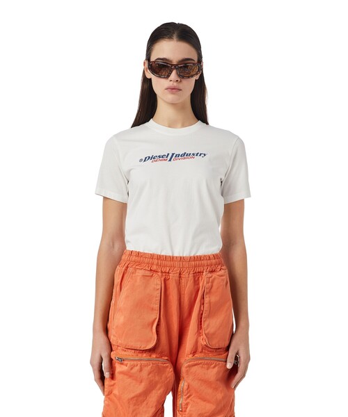 DIESEL(ディーゼル)の「レディース Tシャツ 半袖 クルーネック ロゴグラフィック(Tシャツ/カットソー・レディース・イエロー/ホワイト/オレンジ・LARGE/MEDIUM/SMALL/X-SMALL)」の1枚目の写真