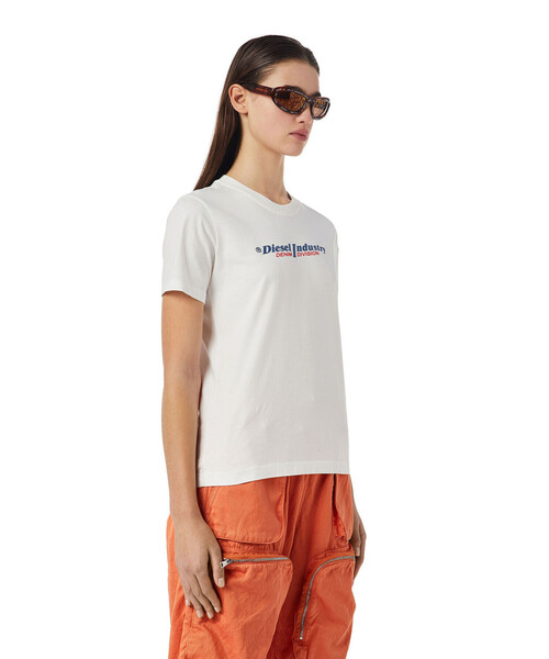 DIESEL(ディーゼル)の「レディース Tシャツ 半袖 クルーネック ロゴグラフィック(Tシャツ/カットソー・レディース・イエロー/ホワイト/オレンジ・LARGE/MEDIUM/SMALL/X-SMALL)」の12枚目の写真