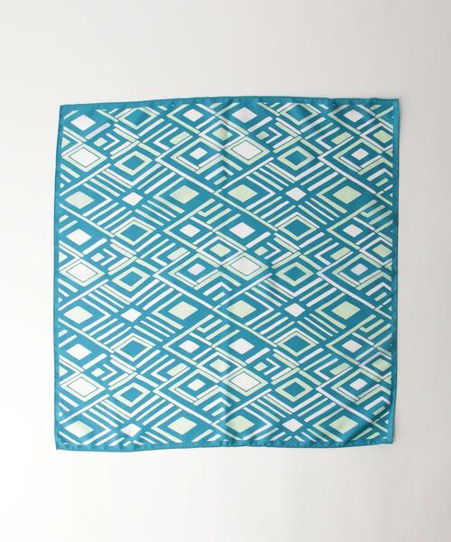 green label relaxing（グリーンレーベルリラクシング）の「＜green label relaxing＞ダイア ジオメトリック スカーフ（ストール/ショール・メンズ・ダークグレー/ケリー・FREE）」の3枚目の写真