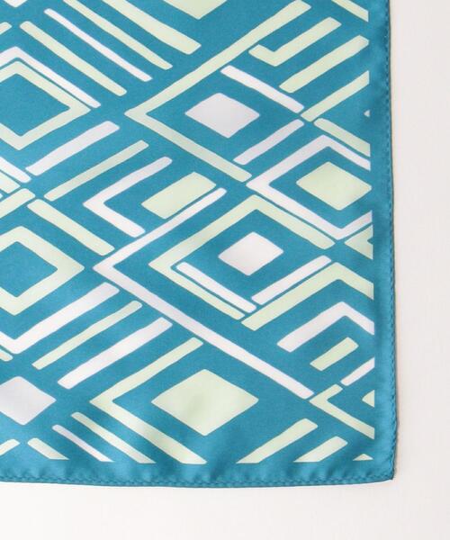 green label relaxing（グリーンレーベルリラクシング）の「＜green label relaxing＞ダイア ジオメトリック スカーフ（ストール/ショール・メンズ・ダークグレー/ケリー・FREE）」の5枚目の写真