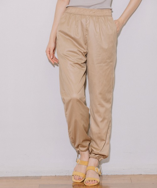 Munich(ミューニック)の「スピリットファイバースレッドシャーリングヘムパンツ(その他パンツ・レディース・ブラック/ベージュ/オレンジ・S/M/XS)」の13枚目の写真