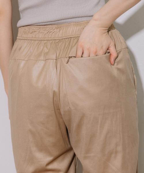 Munich(ミューニック)の「スピリットファイバースレッドシャーリングヘムパンツ(その他パンツ・レディース・ブラック/ベージュ/オレンジ・S/M/XS)」の18枚目の写真