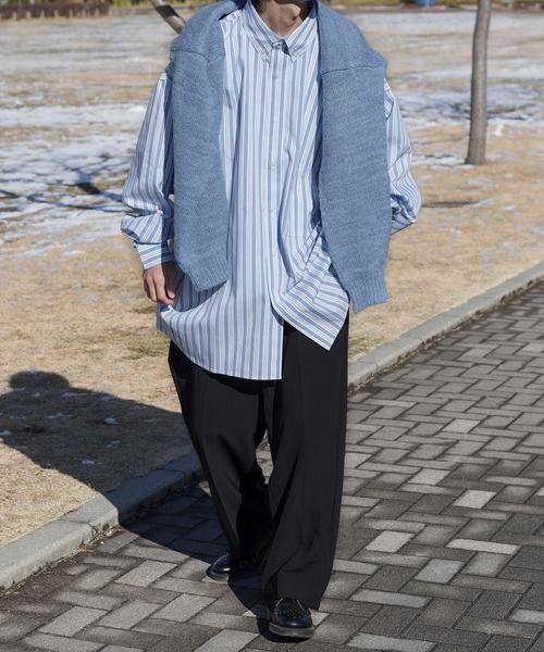 Perushu(ペルーシュ)の「オーバーサイズストライプシャツ(シャツ/ブラウス・メンズ・ホワイト/サックスブルー/ピンク/イエロー・MEDIUM/LARGE)」の5枚目の写真