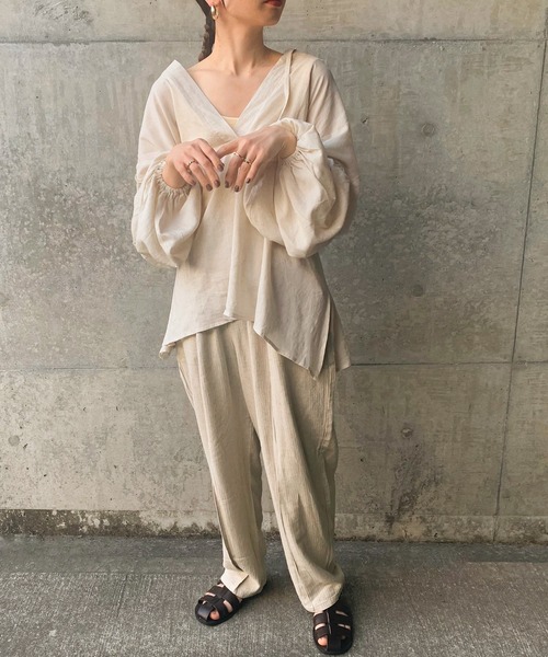 select MOCA by son（セレクトモカバイソン）の「リネンフロントタックリラックスパンツ（スラックス・レディース・ブラック/カーキ/ナチュラル/アッシュ・FREE）」の5枚目の写真