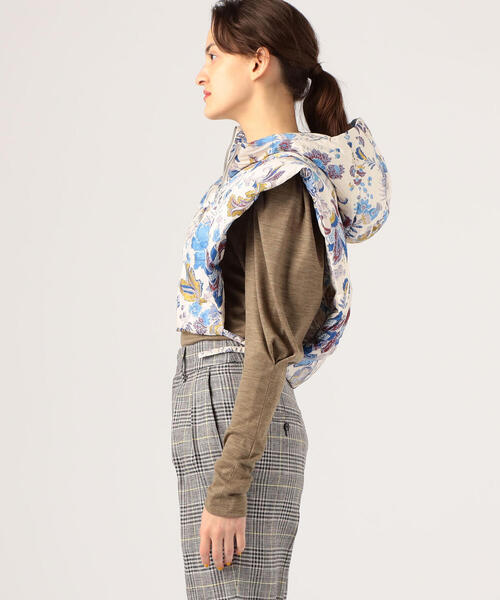 ISABEL MARANT(イザベルマラン)の「ISABLE MARANT ナイロン HOODIA(ベスト・レディース・ホワイト系その他/ブルー系その他4・FREE)」の4枚目の写真