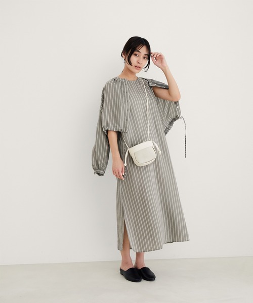 SALON adam et rope'（サロン アダム エ ロペ）の「【セットアップ】レイヤードシャツワンピース（ワンピース・レディース・ピンク/ベージュ/ブラック・FREE）」の4枚目の写真