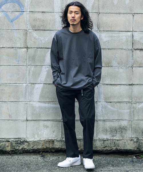 URBAN RESEARCH Sonny Label(アーバンリサーチサニーレーベル)の「コーデュラロングスリーブTシャツ(Tシャツ/カットソー・メンズ・チャコールグレー/オフホワイト/ライトベージュ・MEDIUM/LARGE)」の15枚目の写真