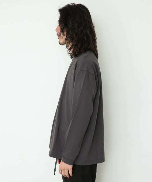 URBAN RESEARCH Sonny Label(アーバンリサーチサニーレーベル)の「コーデュラロングスリーブTシャツ(Tシャツ/カットソー・メンズ・チャコールグレー/オフホワイト/ライトベージュ・MEDIUM/LARGE)」の7枚目の写真