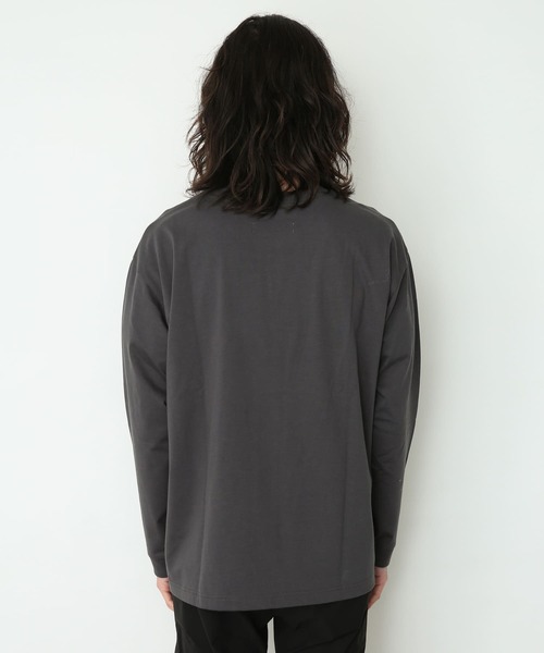 URBAN RESEARCH Sonny Label(アーバンリサーチサニーレーベル)の「コーデュラロングスリーブTシャツ(Tシャツ/カットソー・メンズ・チャコールグレー/オフホワイト/ライトベージュ・MEDIUM/LARGE)」の6枚目の写真
