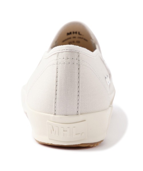 MHL.（エムエイチエル）の「SLIPON SHOE（スニーカー・レディース・ブラック/オフホワイト・24.0/25.0/23.0）」の10枚目の写真