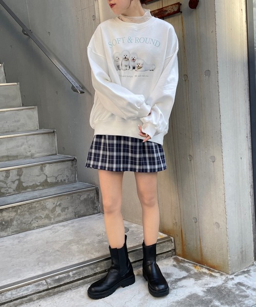 one after another NICE CLAUP(ワンアフターアナザーナイスクラップ)の「ホワイトDogブリントスウェット(スウェット・レディース・ネイビー/オフホワイト/オートミール・FREE)」の11枚目の写真