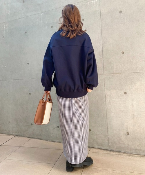 one after another NICE CLAUP(ワンアフターアナザーナイスクラップ)の「ホワイトDogブリントスウェット(スウェット・レディース・ネイビー/オフホワイト/オートミール・FREE)」の10枚目の写真