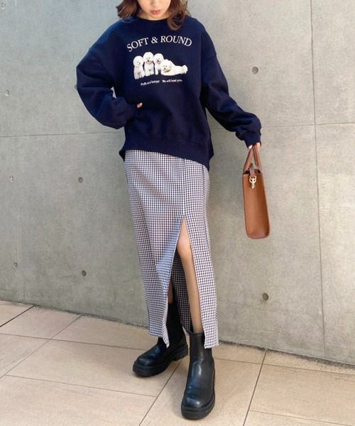 one after another NICE CLAUP(ワンアフターアナザーナイスクラップ)の「ホワイトDogブリントスウェット(スウェット・レディース・ネイビー/オフホワイト/オートミール・FREE)」の8枚目の写真