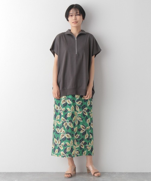 LEPSIM(レプシィム)の「ハーフZIPフレンチスリーブプルオーバー 274280(Tシャツ/カットソー・レディース・チャコールグレー/オレンジ/グリーン/グレイッシュベージュ・FREE)」の9枚目の写真