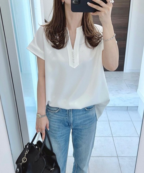 Emma Taylor(エマテイラー)の「【楽シリーズ】イージーケアパール釦キーネックブラウス(シャツ/ブラウス・レディース・ホワイト/ベージュ/ブラック/ブルー/ライトグレー/ネイビー・FREE/FS)」の14枚目の写真