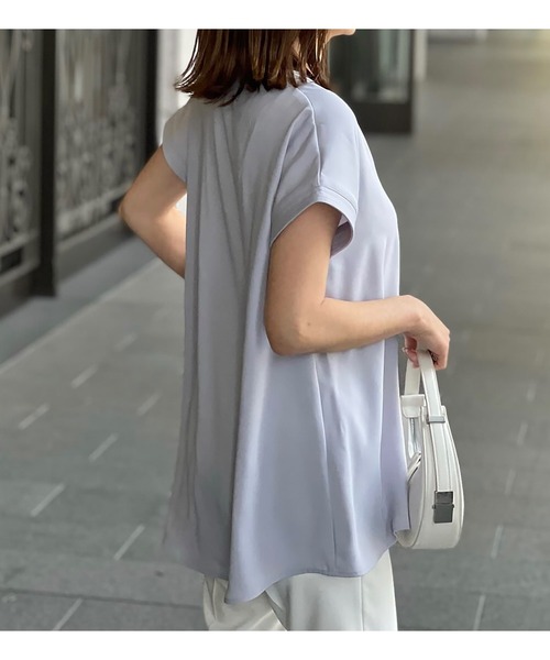 Emma Taylor(エマテイラー)の「【楽シリーズ】イージーケアパール釦キーネックブラウス(シャツ/ブラウス・レディース・ホワイト/ベージュ/ブラック/ブルー/ライトグレー/ネイビー・FREE/FS)」の18枚目の写真