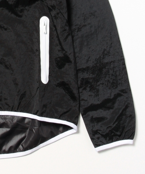 BEAMS BOY(ビームスボーイ)の「NIKE / テック エアロシールド ウィンドランナー(ブルゾン・レディース・ホワイト/ブラック・ONE SIZE)」の16枚目の写真