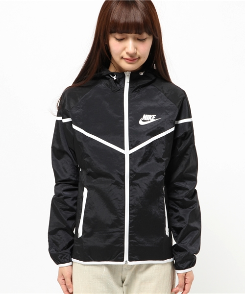 BEAMS BOY(ビームスボーイ)の「NIKE / テック エアロシールド ウィンドランナー(ブルゾン・レディース・ホワイト/ブラック・ONE SIZE)」の15枚目の写真
