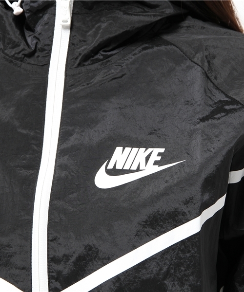 BEAMS BOY(ビームスボーイ)の「NIKE / テック エアロシールド ウィンドランナー(ブルゾン・レディース・ホワイト/ブラック・ONE SIZE)」の5枚目の写真