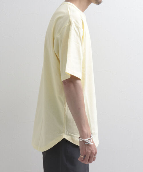 GLOSTER(グロスター)の「【GLOSTER/グロスター】レイヤードラウンドTシャツ 《レイヤードコーデに最適》(Tシャツ/カットソー・メンズ・チャコールグレー/オフホワイト/イエロー/ミント/グレイッシュベージュ・M/L/XL)」の15枚目の写真