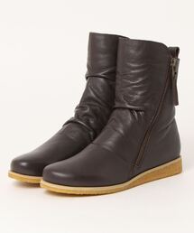 Piedi Nudi（ピエディヌーディ）の「hocco/ﾎｯｺ レザー サイドファスナー シャーリングブーツ（ブーツ・レディース）」