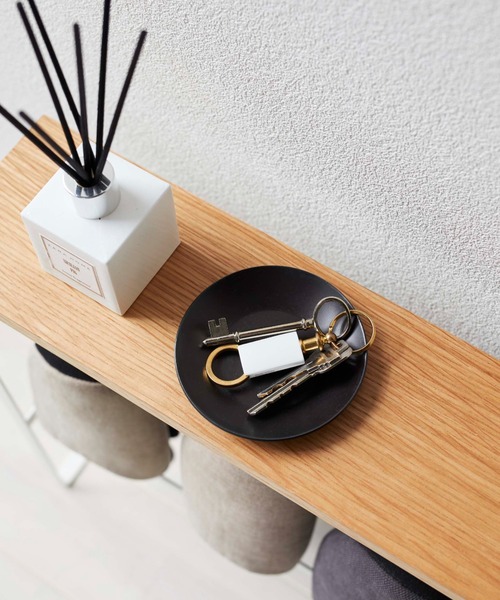 BIRTHDAY BAR(バースデイバー)の「tower 天板つき スリッパラック(収納グッズ・レディース・ホワイト/ブラック・フリー)」の8枚目の写真